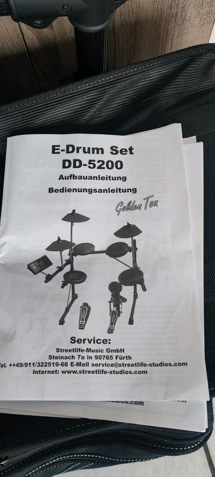 E Drum Set DD 5200 mit fahrbarer Tasche zu verkaufen in Wuppertal