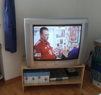 Farbfernseher Bildröhre 28" 100HZ mit Sat Receiver Tevion Nordrhein-Westfalen - Bad Münstereifel Vorschau