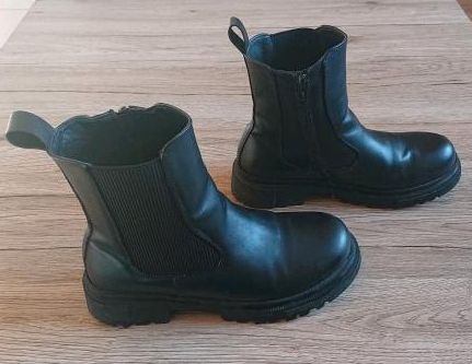 Schuhe°Stiefel°Chelsea Boots°gefüttert°Gr. 37°Nelli Blu°Mädchen in Wächtersbach