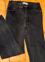 Bershka Straight High Waist Jeans in Schwarz – Größe 38 Hessen - Groß-Gerau Vorschau