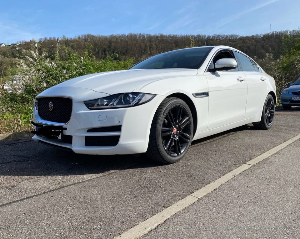 Jaguar XE 25t Benzin in Niedernhall