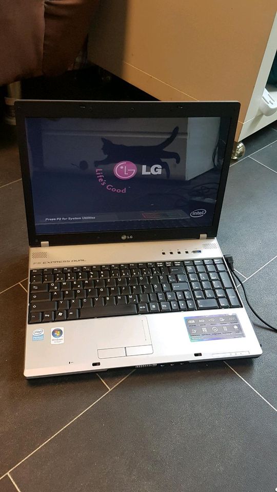 LG LGF1 Laptop Notebook in Frankfurt am Main