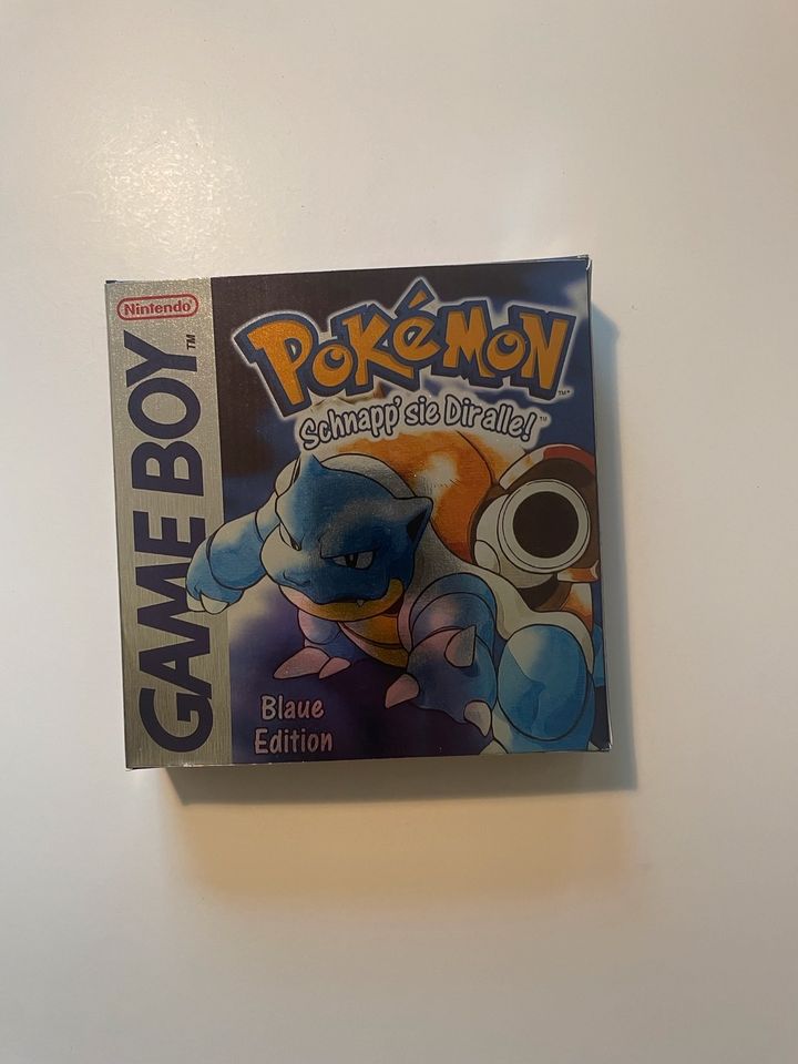 Gameboy advance Blattgrün und Pokémon Blaue Edition in Centrum