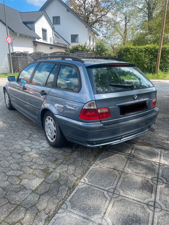 BMW 320D Touring in Siegenburg