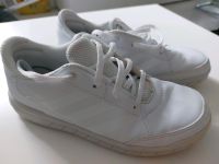 ADIDAS Turnschuhe Sportschuhe Gr. 35 Sachsen - Kesselsdorf Vorschau