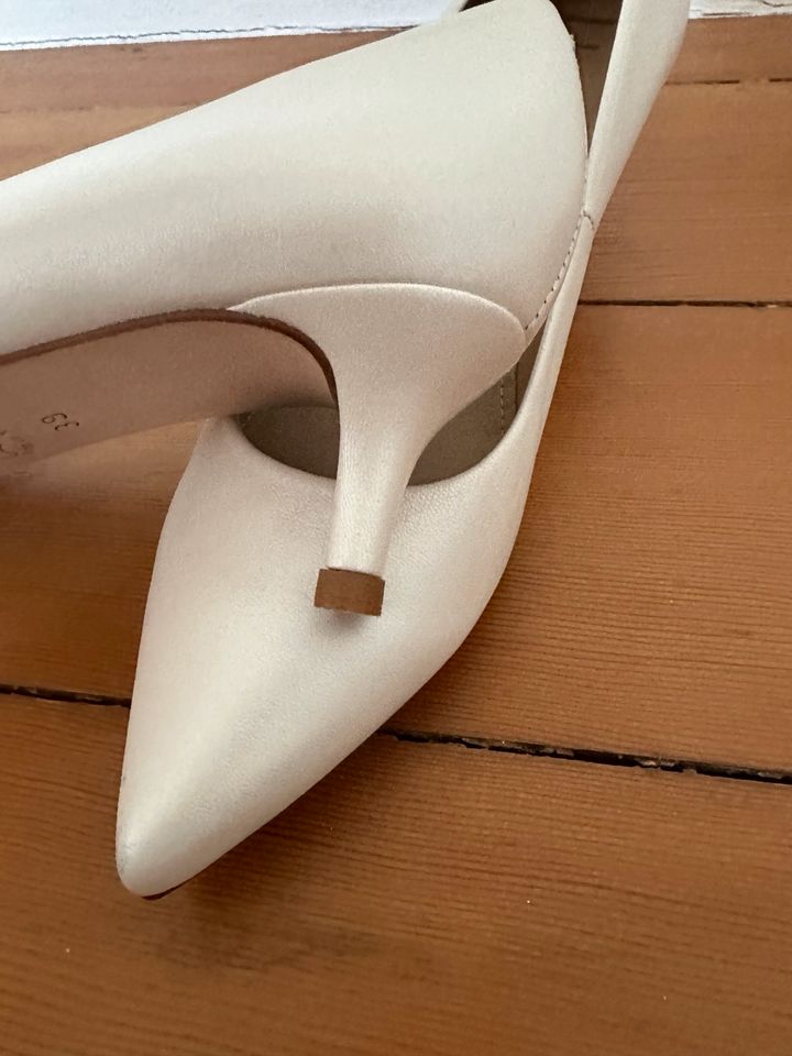 Braut-/ Hochzeitsschuhe Pumps Unisa in Berlin