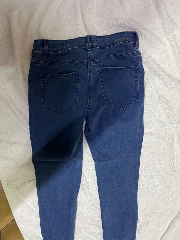 UP Jeans - Blau - Gr.36 - s.Foto - gebr. - v. privat - Top in Kassel