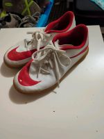 NIKE Sportschuhe in Größe 35 Schleswig-Holstein - Lübeck Vorschau