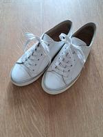 Caprice Sneaker Low 38,5 5 1/2  Leder Weiß glänzend Nappal Sachsen - Auerbach (Vogtland) Vorschau