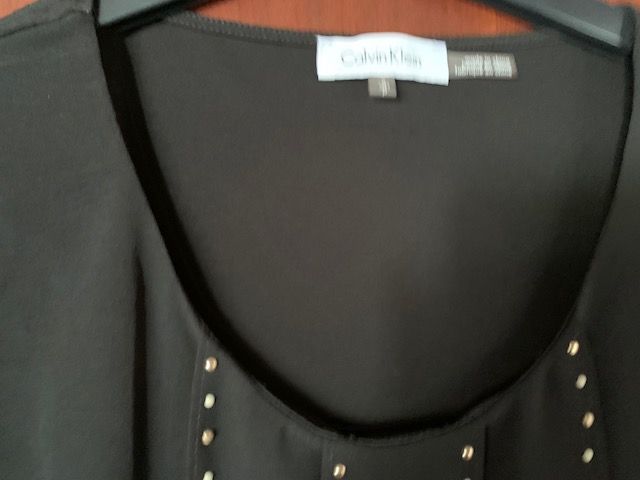 schickes leichtes Shirt Gr. S v. "Calvin Klein" in Obertraubling