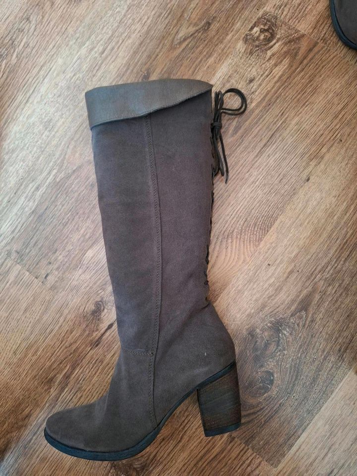 DAMEN Leder Stiefel gr.40 ungetragen, taupe in Mülheim (Ruhr)