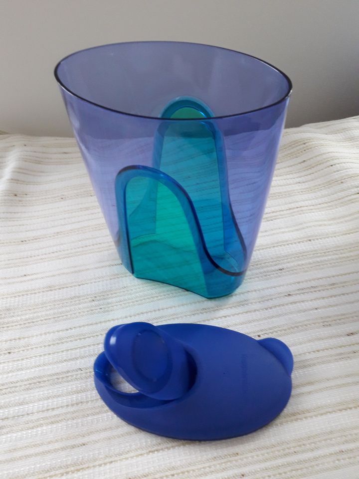 Tupperware / Tupper Eleganzia 1,6l Kanne Tupper blau/grün in Beilstein