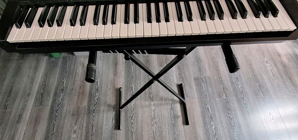 Yamaha Keyboard PSR-36 in Essen