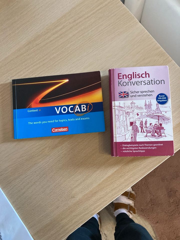 Zwei englisch Hilfen Bücher Abitur in Heilbad Heiligenstadt