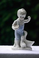 Alte Porzellan-Figur „Junge mit zwei Gänsen“ #VINTAGE #wie NEU Nordrhein-Westfalen - Lügde Vorschau