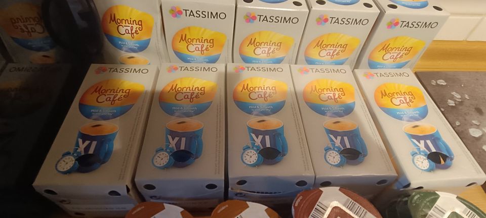 Tassimo " SUNY "  Kaffee / Kapselmaschine mit Zubehör in Westerrönfeld