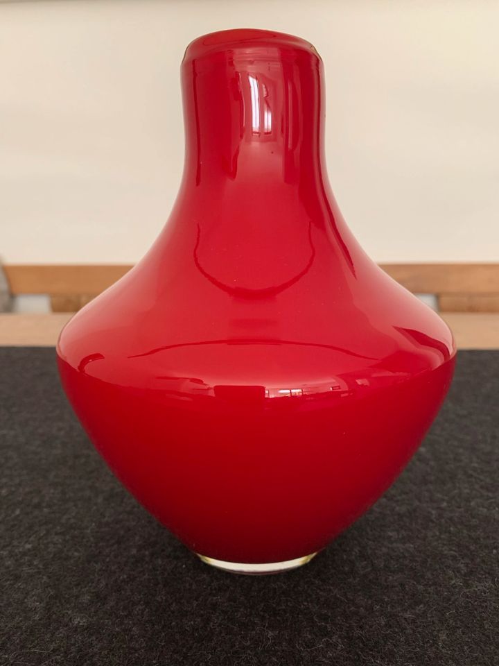 Vase aus Glas in Kirchseeon