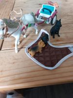 Schleichpferd mit Kutsche, Spielzeug Hunde und Schweinchen Bayern - Senden Vorschau