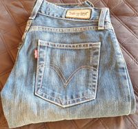 Levi's "Eve" W27 L34 low-waist - inkl. Versand Niedersachsen - Springe Vorschau