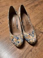 ❤️ Tamaris Pumps Gr. 36 mit Blumenmuster *wie NEU* Bayern - Windischeschenbach Vorschau