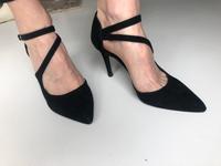 Cox schwarze Wildleder Pumps Riemchen high heels Spitz Hamburg - Altona Vorschau