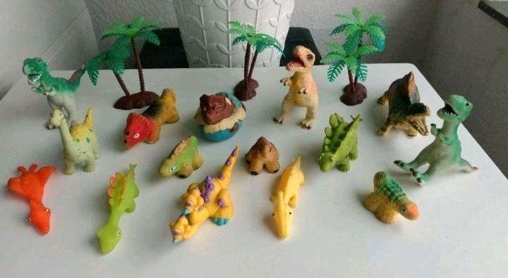 DINO Sammlung für Kinder. Dinosaurier. Wie Schleich, Weichgummi, in Berlin