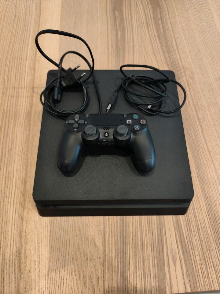 PS4 Konsole in Köln