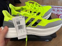 Adidas Ultra Boost Größe 42,5 Frankfurt am Main - Bornheim Vorschau