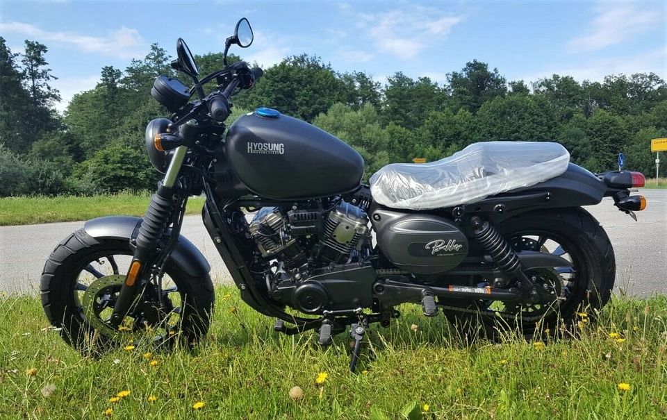 Hyosung GV 125i S Aquila *V2 Motor in Rain Niederbay