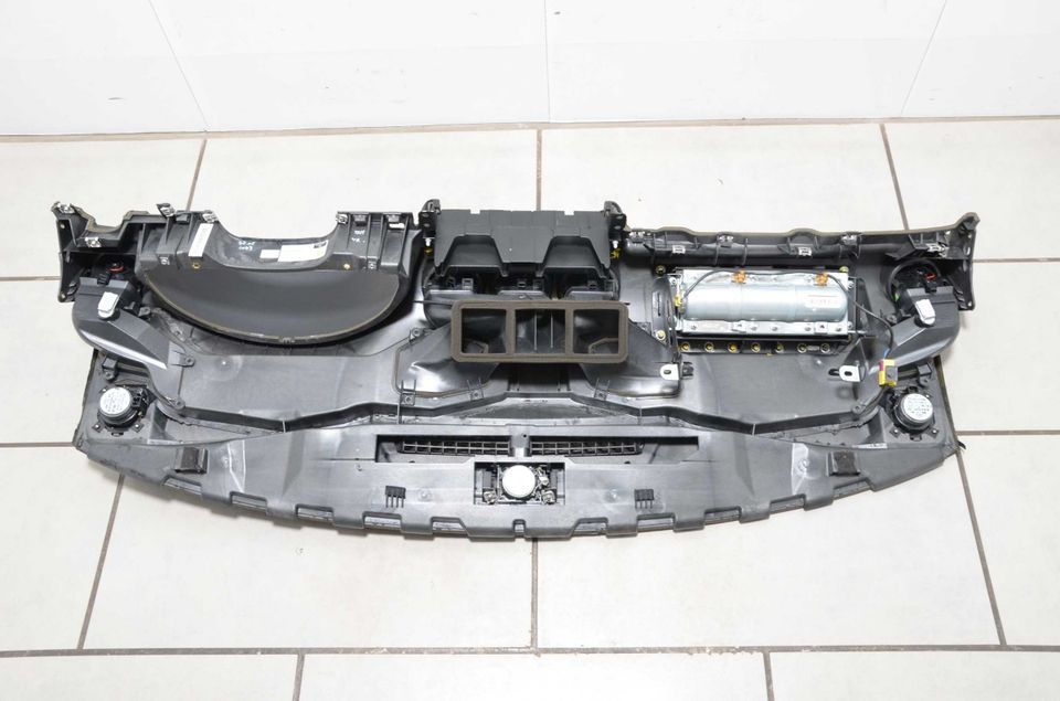 Armaturenbrett Schalttafel Audi A4 S4 Cabrio 8H soul 8H1857041J in Petershagen