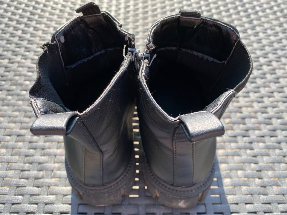 Kinder Chelsea Boots in Größe 35 ; 15€ in Mettlach