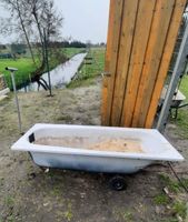 Alte Badewanne Hochbeet Futtertopf Wasserbehälter Teich Niedersachsen - Ostrhauderfehn Vorschau