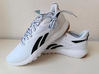 NEU Sneaker Turnschuhe von Reebok Nordrhein-Westfalen - Paderborn Vorschau