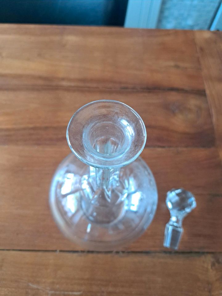 Alte kleine Glas Karaffe zu verkaufen in Delmenhorst