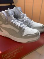 Puma Rebound v6 Sneakers, Unpaar Gr. 38/40 Sachsen - Zwenkau Vorschau