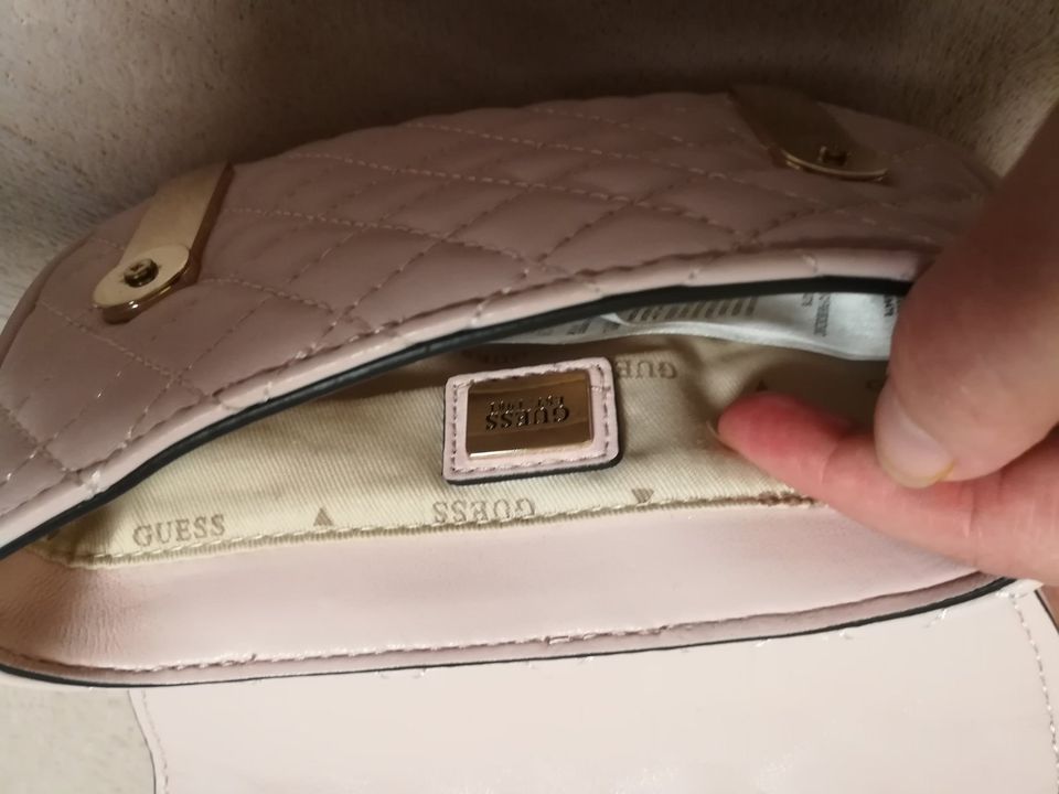 Guess ♥ Handtasche Neuwertig! UNGETRAGEN! NP 120€ in Leipzig