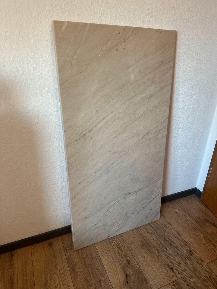 Couchtisch Platte Tischplatte echter Marmor NP 850€ in Wetzlar