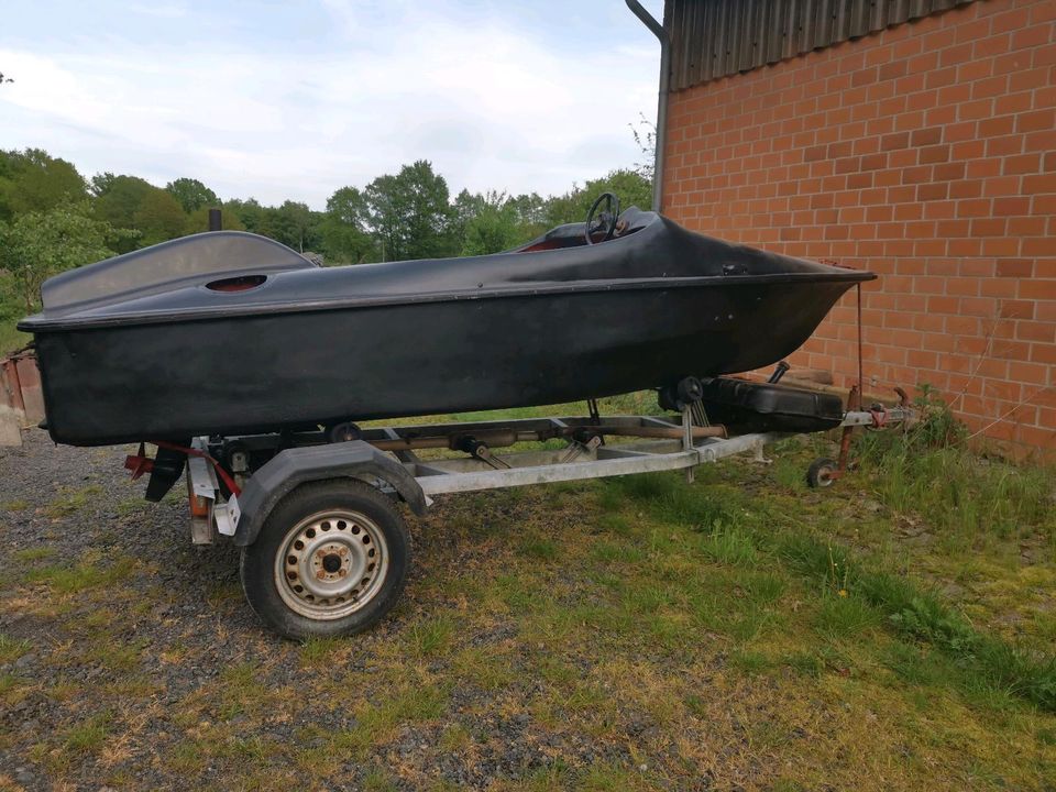 Motorboot mit Trailer in Lohne (Oldenburg)