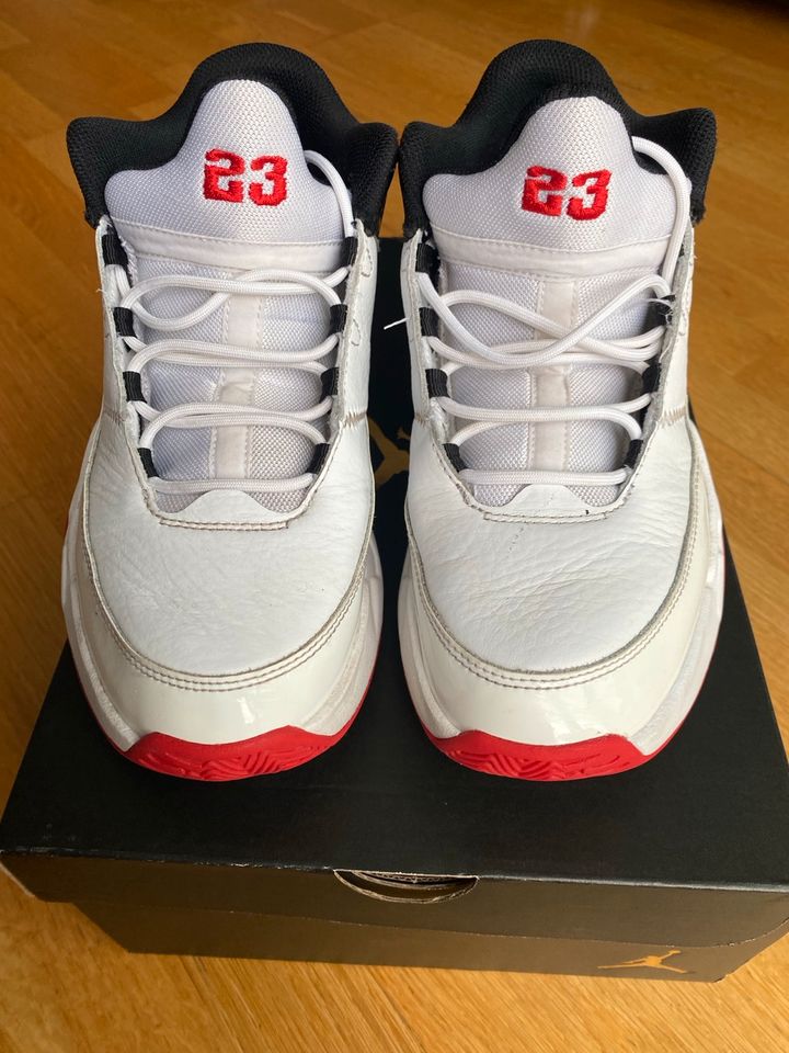 Jordan Max Aura 3 Schuhe Gr. 40,5 wie neue! in Bergisch Gladbach