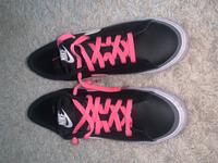 Nike Sneaker schwarz pink Gr. 39 Nordrhein-Westfalen - Elsdorf Vorschau