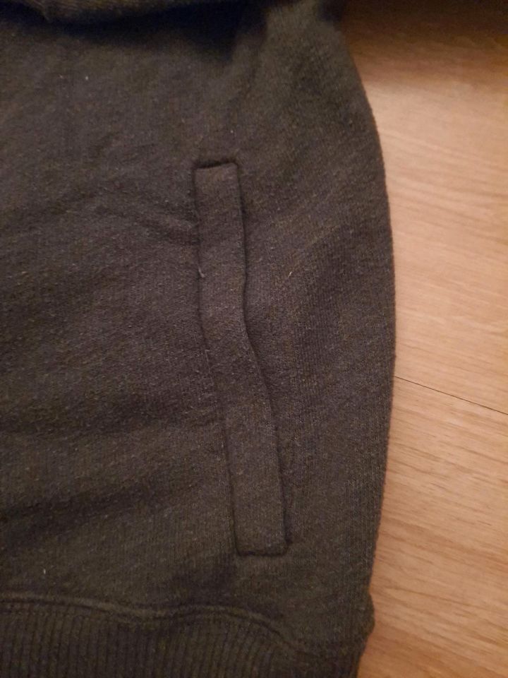 Toller Pullover von Hollister Größe S, grau in Soltau