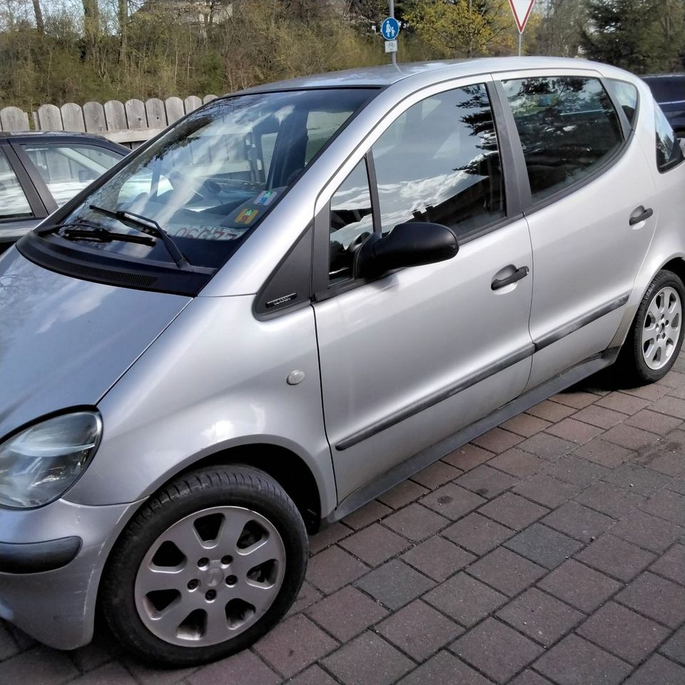 Mercedes-Benz A 160 A -Klasse AUTOMATIK in Holzkirchen