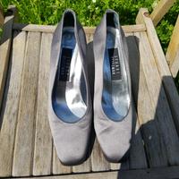Stuart Weitzman damen Pumps gr.37,5 grau Taft metallic neu West - Unterliederbach Vorschau
