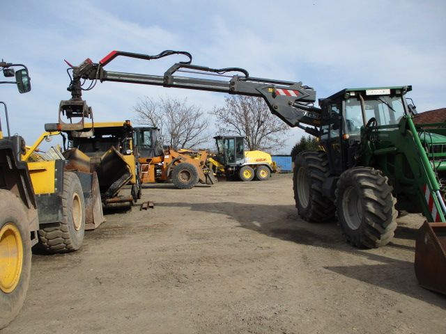 Kotschenreuther 175 MW 2 Forst Traktor John Deere Kran Valtra in Großenhain