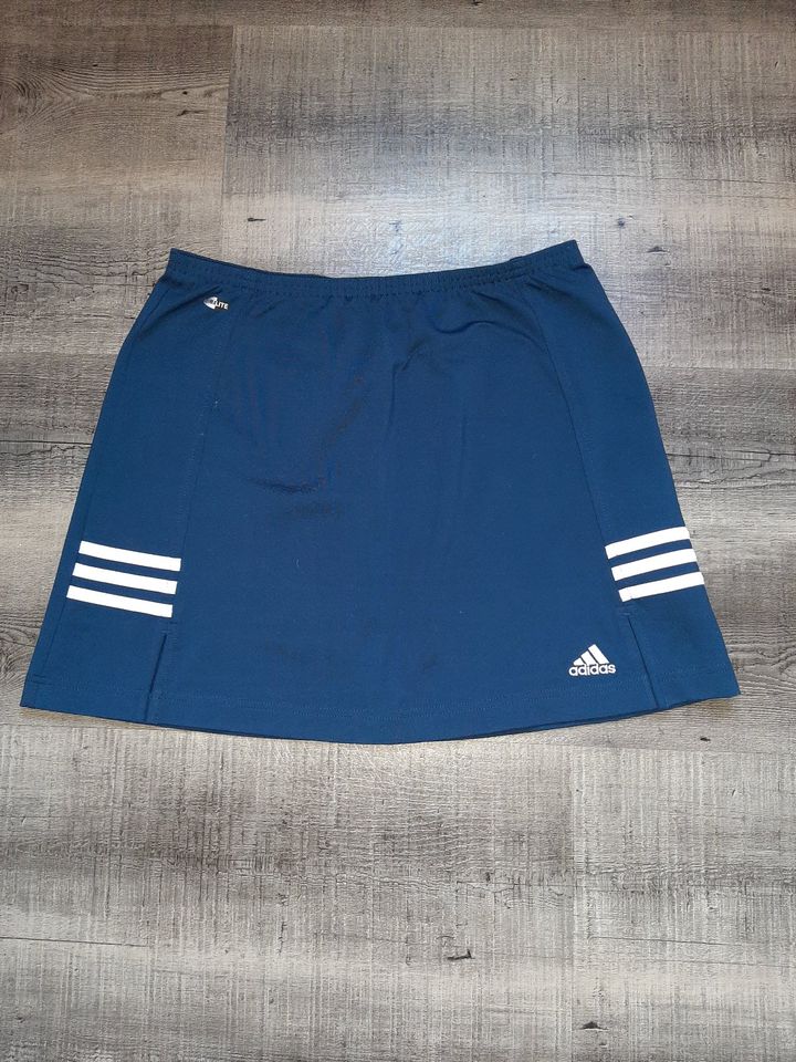 Tennisrock Badmintonrock adidas dunkelblau Gr. 38 in Bevern