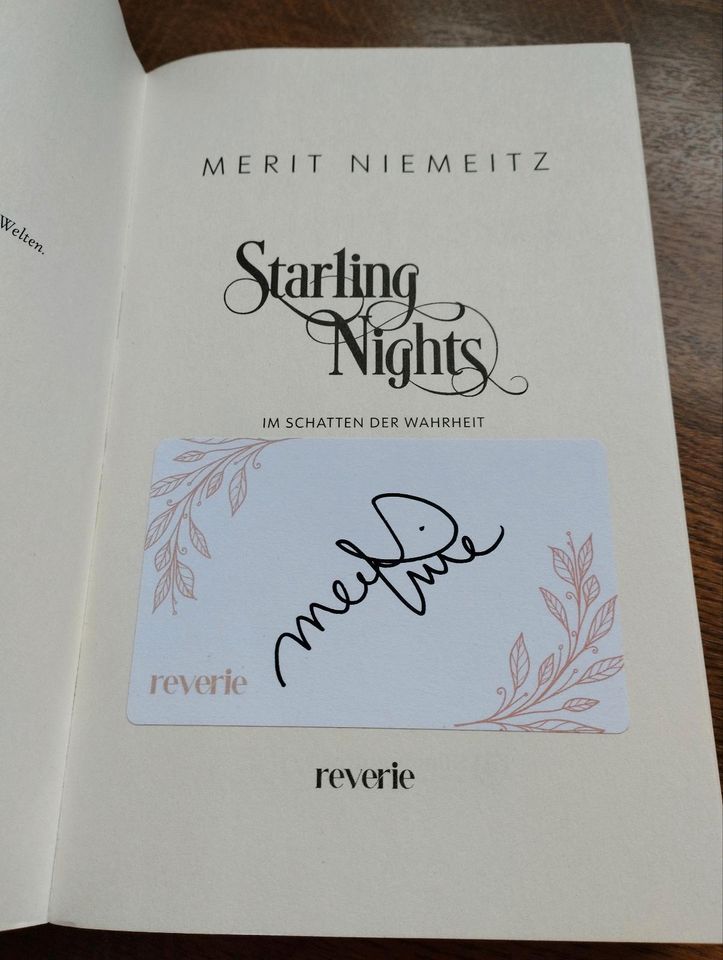 Starling Nights von Merit Niemeitz Band 1 mit Signatursticker in Trier