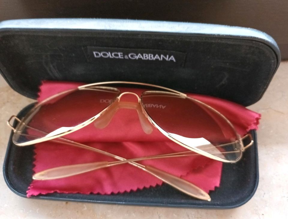 Dolce & Gabbana Sonnenbrille Uni Damen & Herren Neuwertig in Düsseldorf