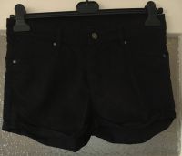 Schöne schwarze Shorts von H&M Divided in Gr. 38 Herzogtum Lauenburg - Wentorf Vorschau