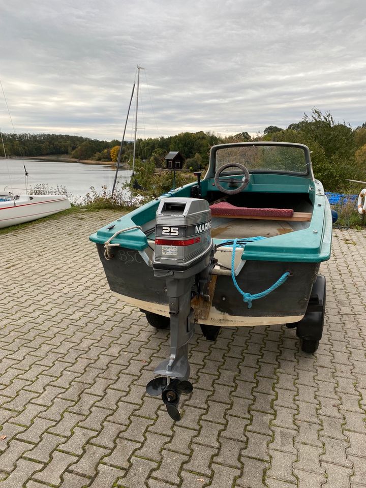 Motorboot Ibis 2 mit 25PS-Motor und Hafentrailer in Bautzen