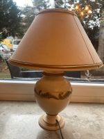 Lampe beige Lampenschirm shabby Chic Gold Hannover - Döhren-Wülfel Vorschau